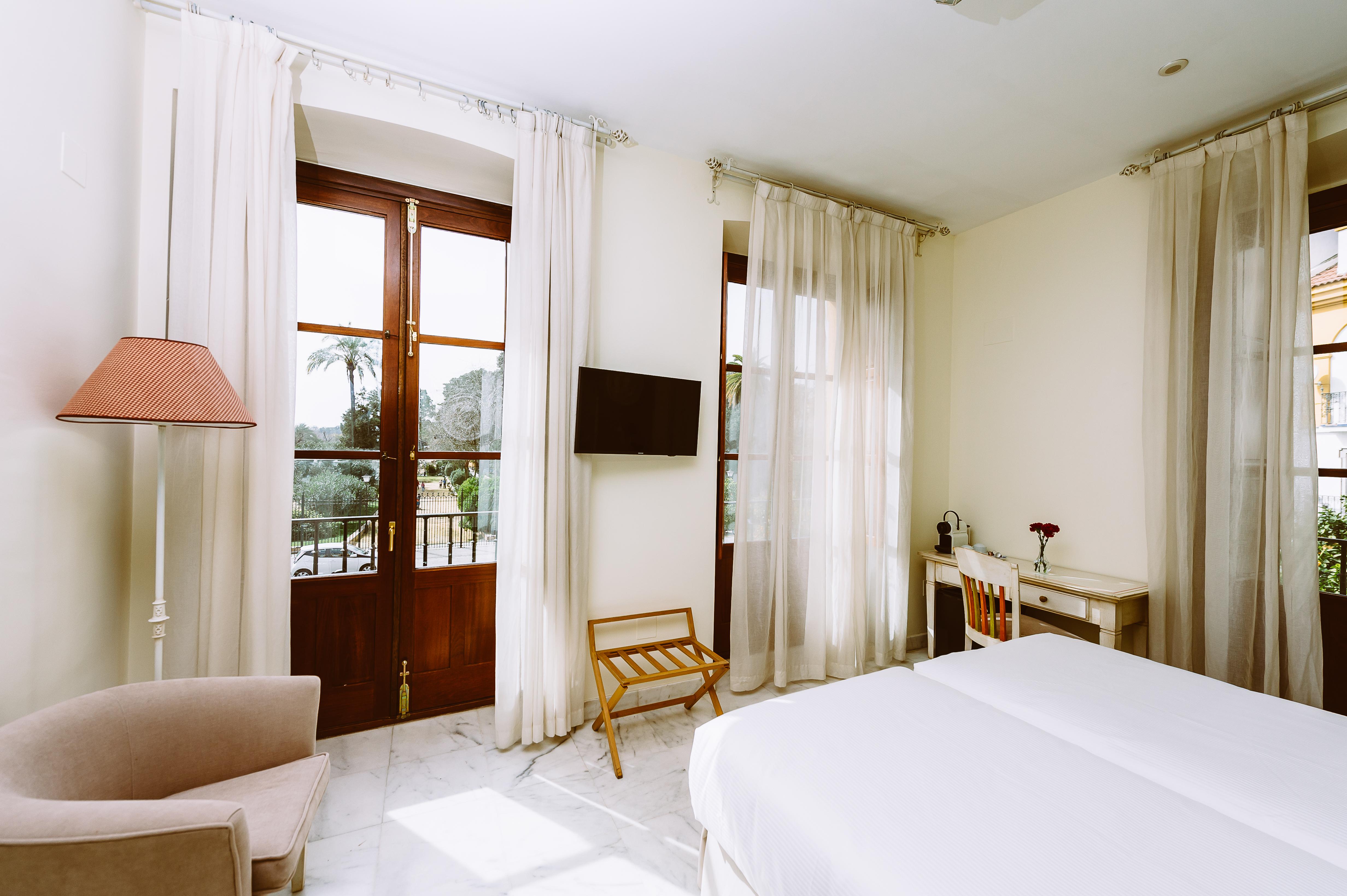 Basic Hotel Dona Manuela Sevilla Exterior foto