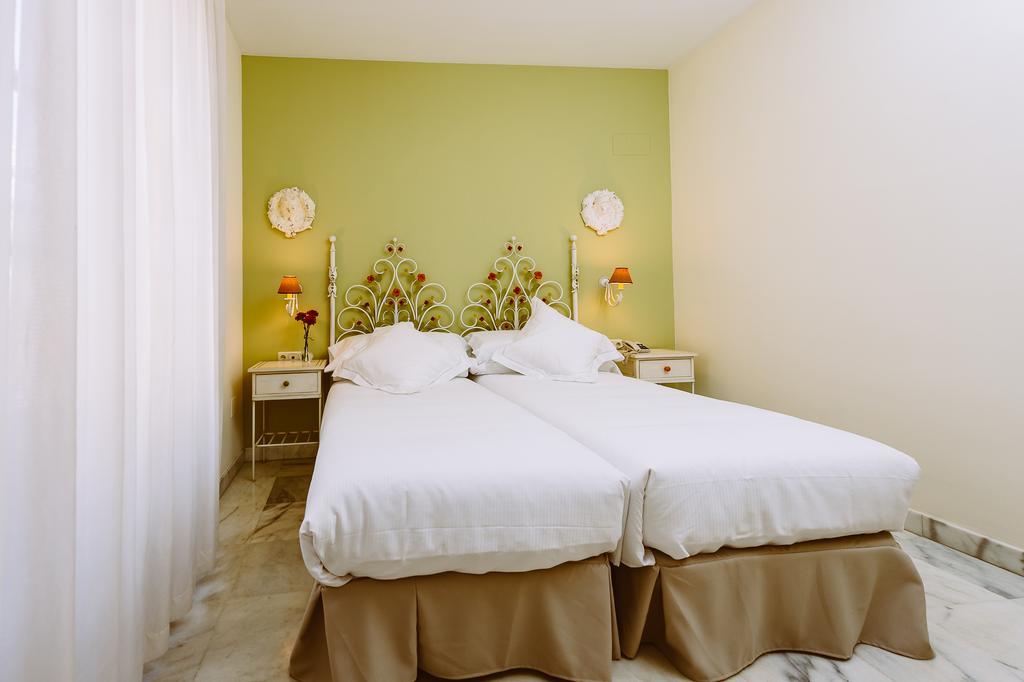 Basic Hotel Dona Manuela Sevilla Exterior foto